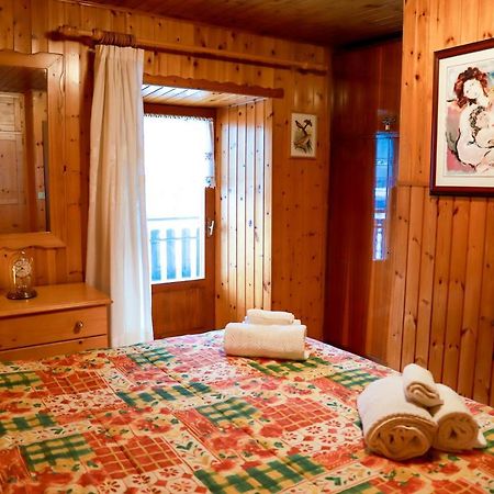 ファルカーデTre Cime Focobon - Bellavista Sulle Dolomitiアパートメント エクステリア 写真